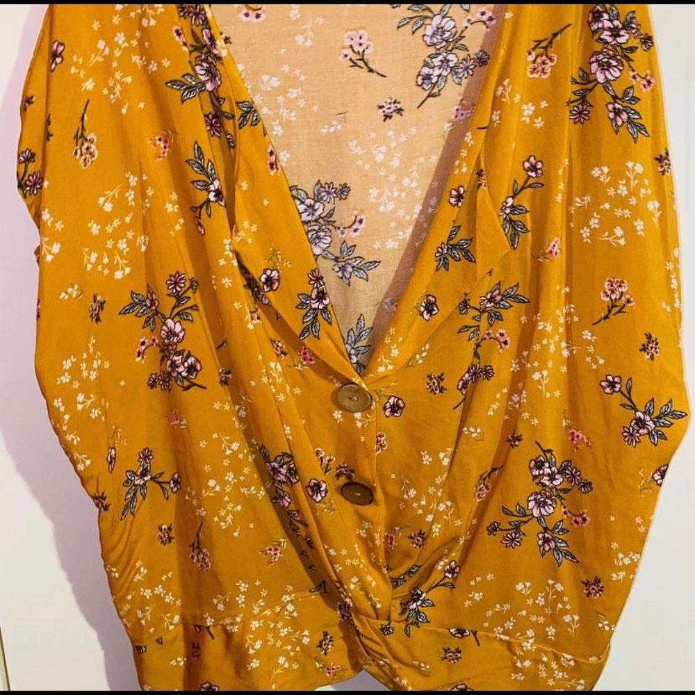 Floral V neck blouse